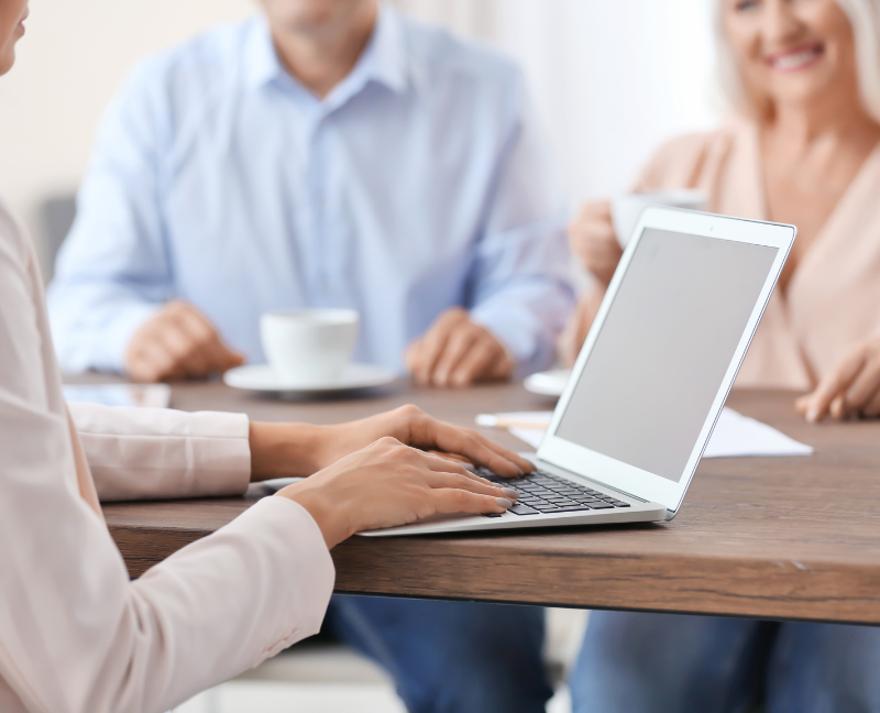 home buyer talking to a lender