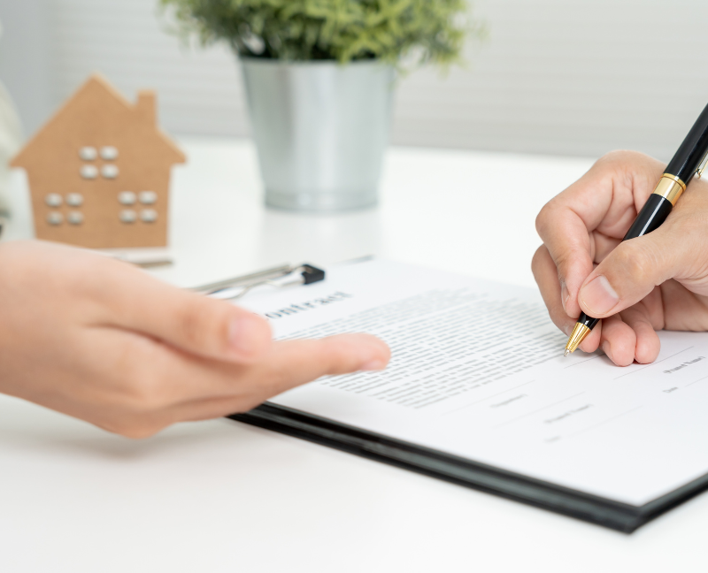 signing contract for a leasing option